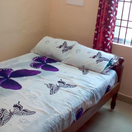 Sai Guest House Tiruvannāmalai Buitenkant foto