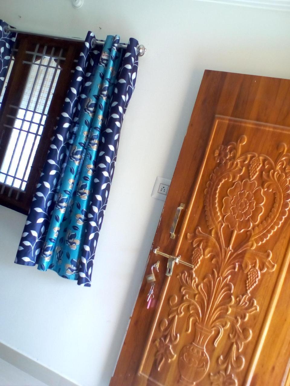 Sai Guest House Tiruvannāmalai Buitenkant foto