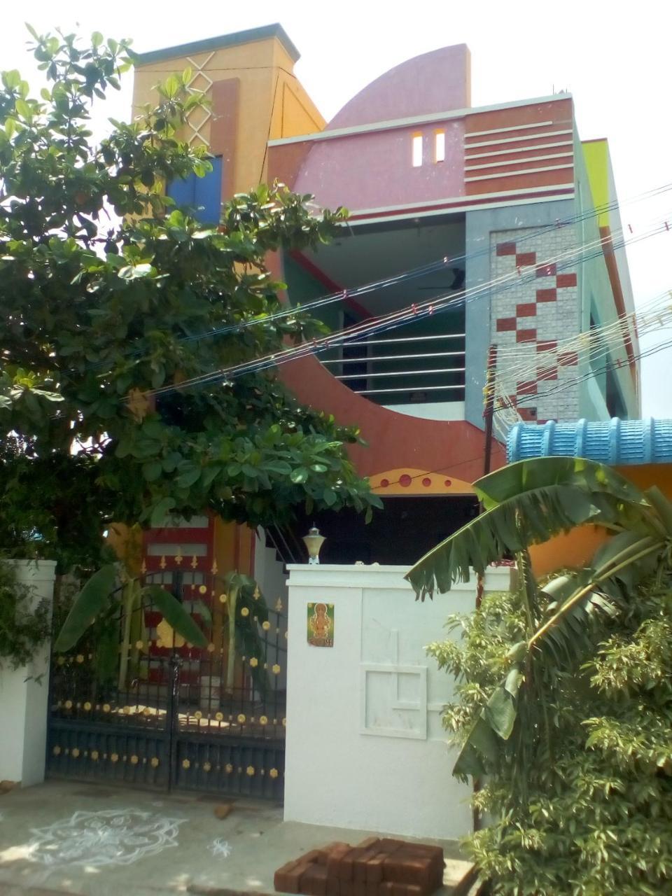 Sai Guest House Tiruvannāmalai Buitenkant foto