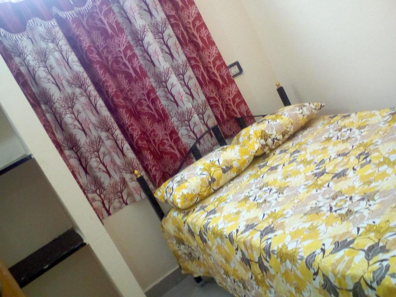 Sai Guest House Tiruvannāmalai Buitenkant foto